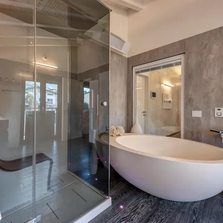 Alpine Luxury Penthouse - Private Gym & Alps View * San Bernardo (Sondrio)