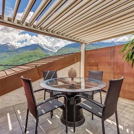 Alpine Luxury Penthouse - Private Gym & Alps View Apartment